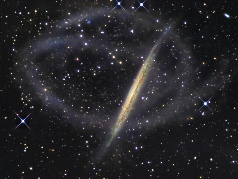 Stellar streams around the Milky Way